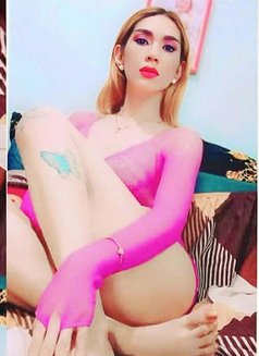 Best of Both Words - Transsexual escort in Abu Dhabi Photo 1 of 7