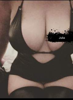 Best Review Curvy Busty Julia - escort in Seoul Photo 2 of 5