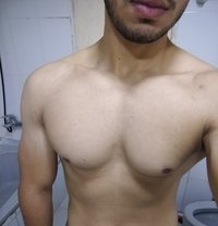 strong man for womens - Acompañantes masculino in Abu Dhabi