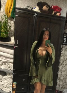 Best service in the world - escort in Dubai Photo 15 of 29