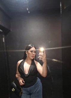 BEST SERVICE IN TOWN / HEBA - Transsexual escort in Al Ain Photo 5 of 18