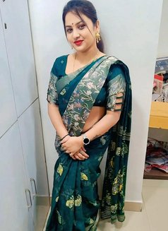 Best Sex Service 100% Safe and Secure - puta in Noida Photo 1 of 4