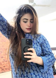 Best Sex Service 100% Safe and Secure Pl - puta in Kochi Photo 7 of 9