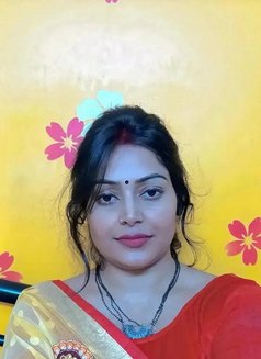 Best Sex Service 100% Safe and Secure Pl - puta in Surat Photo 1 of 7