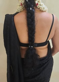 TAMIL GIRLS AND CELEBRITY & MODELS - puta in Coimbatore Photo 8 of 17