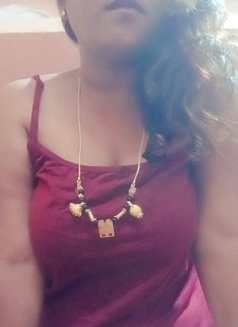 TAMIL GIRLS AND CELEBRITY & MODELS - puta in Coimbatore Photo 9 of 17