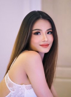 BEST TIME BEST SERVICE - Transsexual escort in Singapore Photo 5 of 19