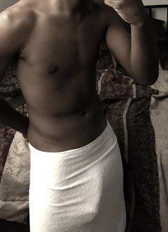 Best Wood (Ladies Only) - Male escort in Nakuru Photo 2 of 5