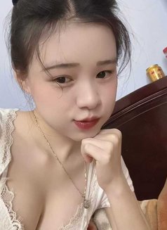 Besty - escort in Kuala Lumpur Photo 2 of 3