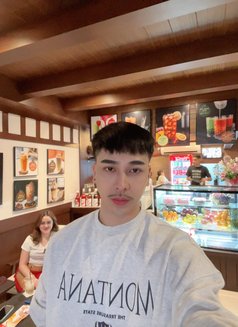 Beth - Acompañantes masculino in Al Manama Photo 4 of 4