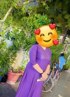 Betty John - escort in Dubai Photo 2 of 4