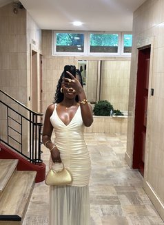Lucy - escort in Nairobi Photo 3 of 18