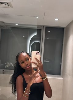Lucy - escort in Nairobi Photo 13 of 18