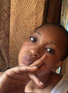 Betty - puta in Lagos, Nigeria Photo 2 of 4