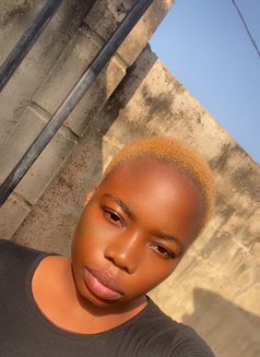 Betty - escort in Lagos, Nigeria Photo 4 of 4