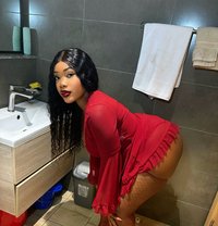 Betty Scarlett - escort in Dubai