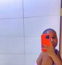 Beverly - puta in Accra