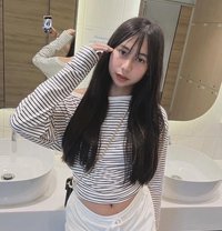 Bew - masseuse in Bangkok