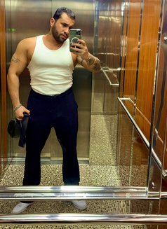 Bewarrıor - Male escort in İstanbul Photo 5 of 6
