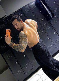 Bewarrıor - Male escort in İstanbul Photo 7 of 7