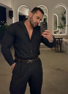 Bewarrıor - Male escort in İzmir Photo 6 of 7