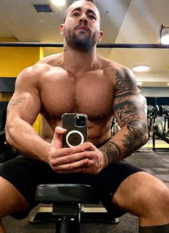 Bewarrıor - Male escort in İzmir Photo 7 of 7