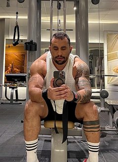 Bewarrıor - Male escort in İstanbul Photo 1 of 6