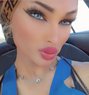 Pollina verti - Transsexual escort agency in Beirut Photo 1 of 12