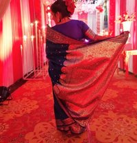 Bhabhi Aunty - puta in Gurgaon