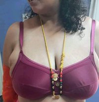 bhabhi available - escort in Navi Mumbai