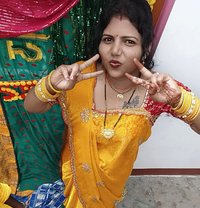 Bhabi and College Girls - puta in Pune