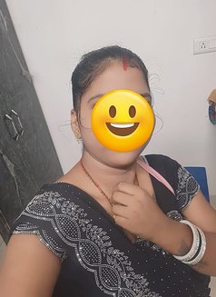 Bhabi and College Girls - puta in Pune Photo 8 of 14