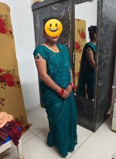 Bhabi and College Girls - puta in Pune Photo 11 of 14