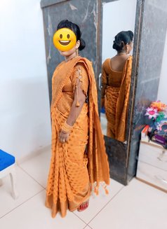 Bhabi and College Girls - puta in Pune Photo 12 of 14