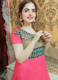 Neha - puta in Ajmān Photo 2 of 4