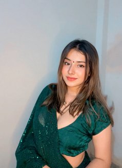 Bharati - escort in Chennai Photo 2 of 4