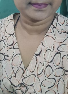 Bhavana Here for Video Call Service - escort in Bangalore Photo 1 of 2