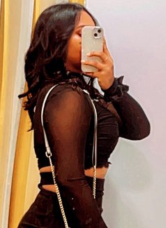 Bhavana vip escort girl in Madhapur - escort in Hyderabad Photo 3 of 3