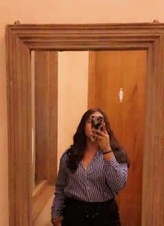 Bhavana vip escort - adult performer in Hyderabad Photo 5 of 5