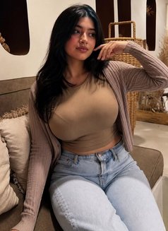 Bhavika Escort Service - escort in Hyderabad Photo 2 of 3