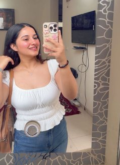 Bhavika Escort Service - puta in Udaipur Photo 1 of 2