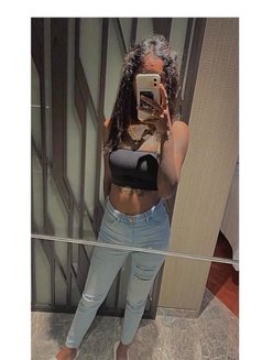 Bhavika - escort in Mumbai Photo 4 of 4