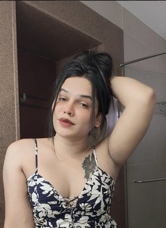 BHavna - Transsexual escort in Rajkot Photo 27 of 30