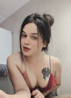 BHavna - Transsexual escort in Rajkot Photo 28 of 30