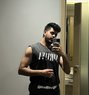 Bhavuk - Acompañantes masculino in Dubai Photo 1 of 4