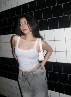 Bhavya - escort in Ahmedabad Photo 1 of 3