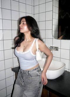 Bhavya - escort in Ahmedabad Photo 3 of 3