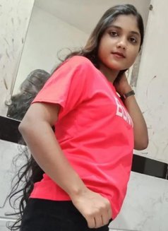 Bhavya - puta in Bangalore Photo 16 of 19