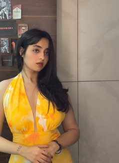 Bhavya - escort in Hyderabad Photo 3 of 6