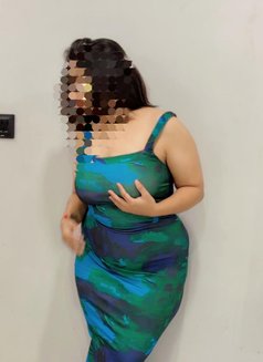 Bhavya - puta in Mumbai Photo 3 of 4